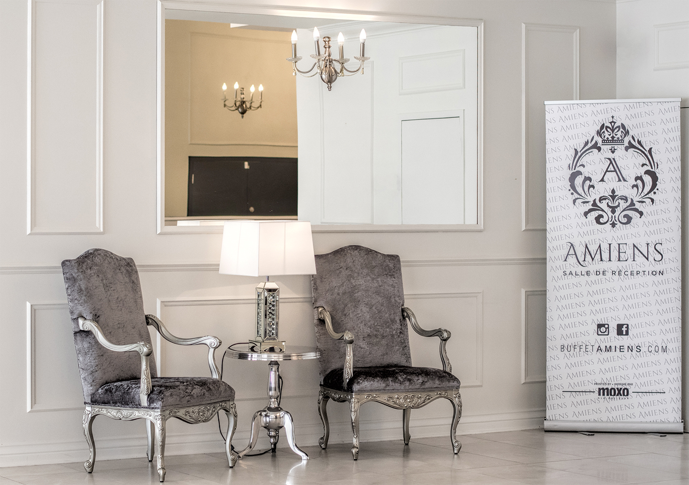 Amiens lobby