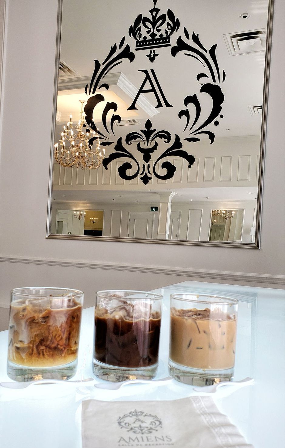 Amiens lobby